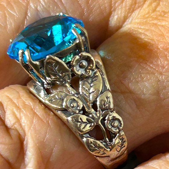 Silpada size 9 aqua marine and sterling silver. New - Picture 2 of 6